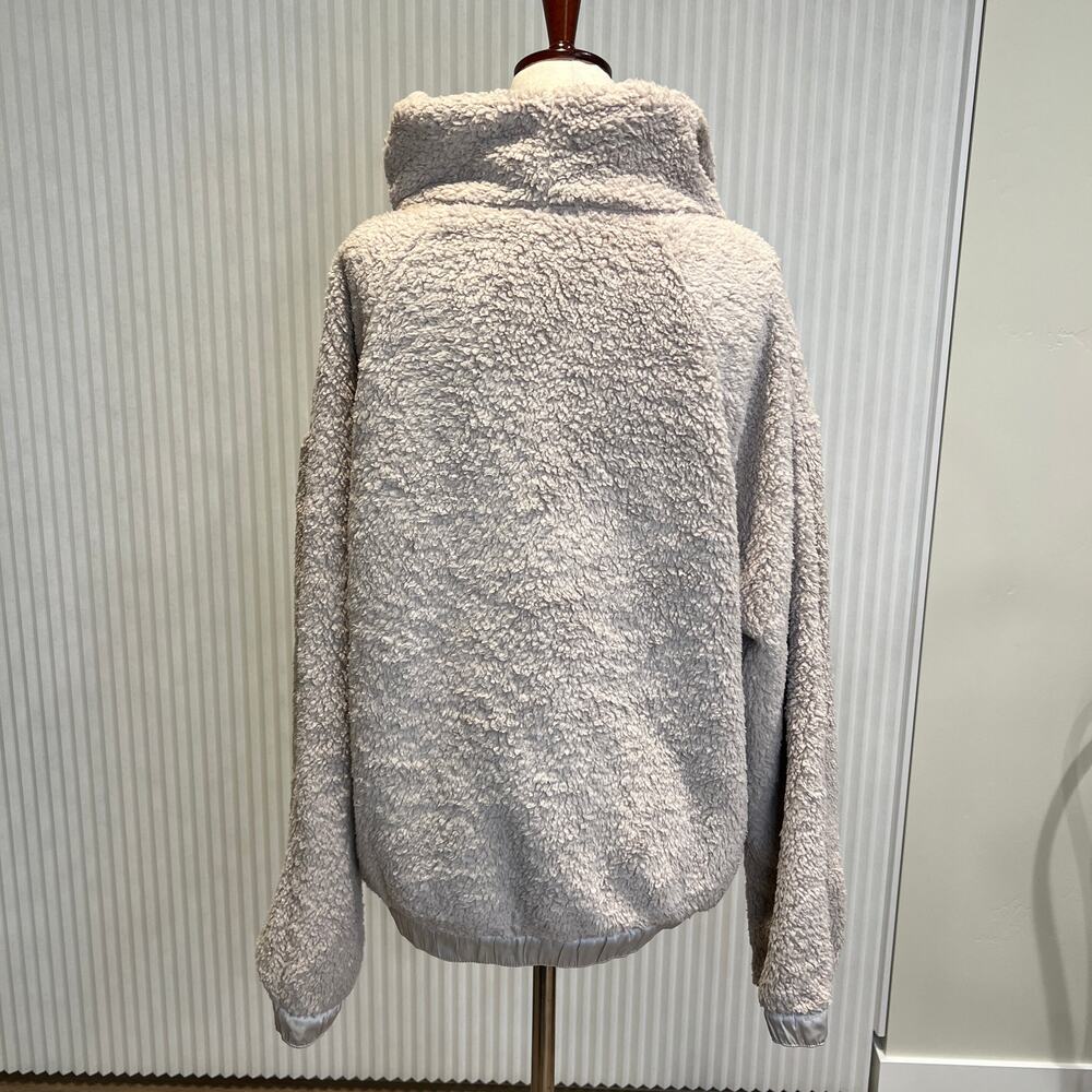 ATHLETA Women's Tugga Sweatshirt Size M In Abalone - Picture 5 of 12